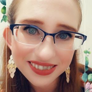 Meet your Posher, Krystal